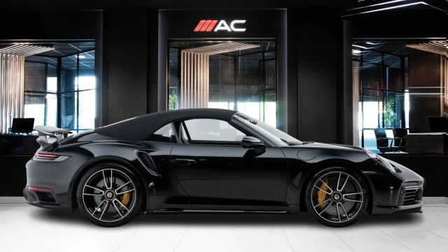 Porsche 911 Image 3