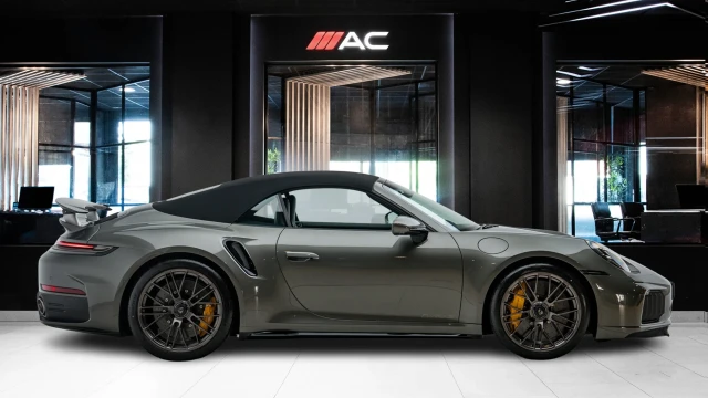 Porsche 911 Image 3