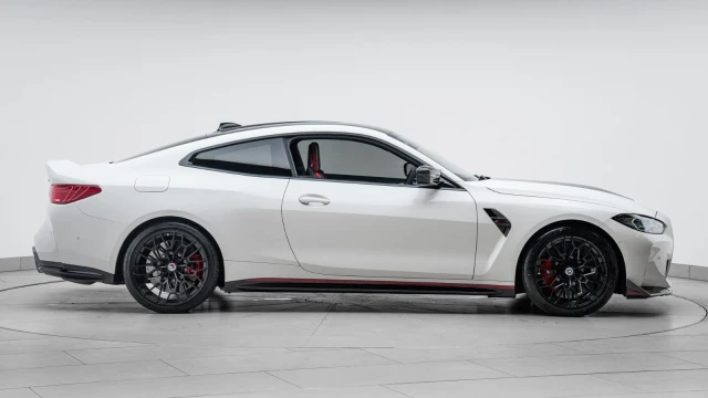 BMW M4 Image 6