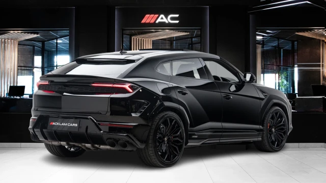 Lamborghini Urus Image 3
