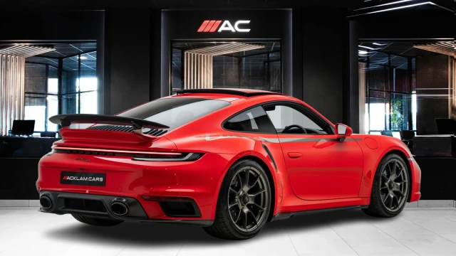 Porsche 911 Image 4