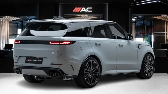Land Rover Range Rover Sport Image 4