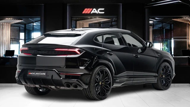 Lamborghini Urus Image 4