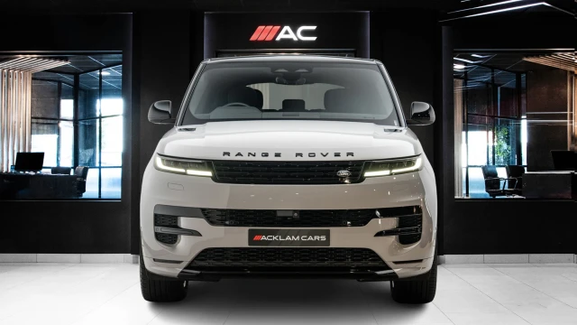 Land Rover Range Rover Sport Image 3