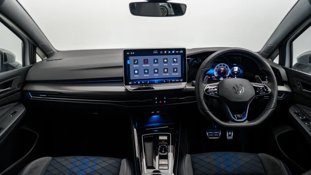 Volkswagen Golf Image 5