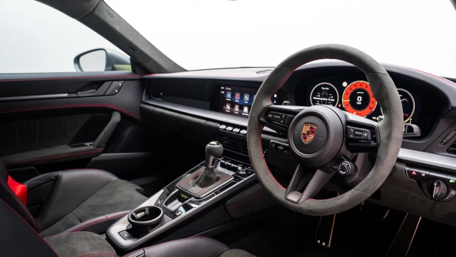 Porsche 911 Image 5
