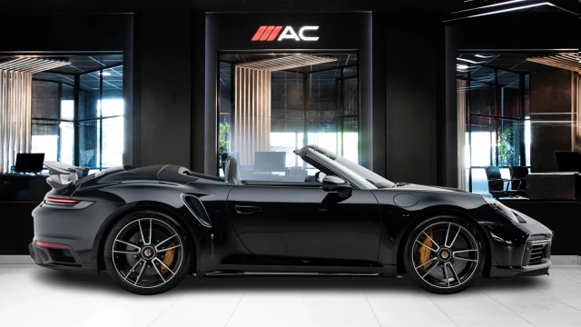 Porsche 911 Image 5