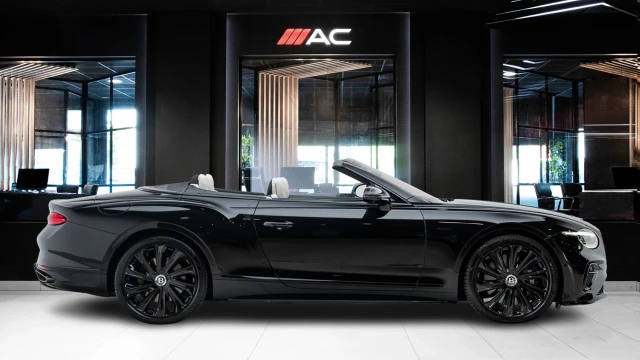 Bentley Continental Mulliner Image 5