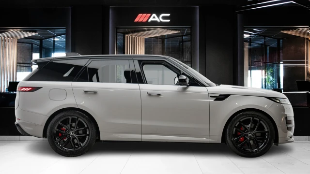 Land Rover Range Rover Sport Image 2