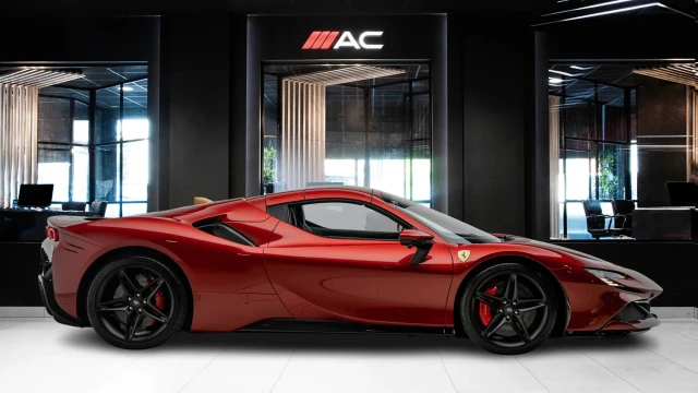 Ferrari SF90 Image 5