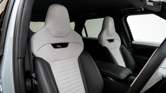 Land Rover Range Rover Sport Image 6