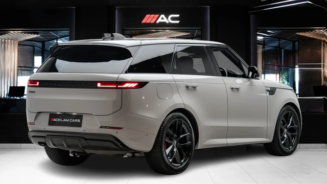 Land Rover Range Rover Sport Image 4