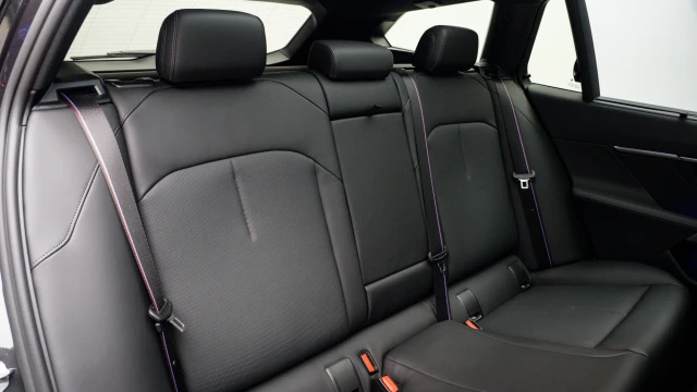 BMW M5 Image 8