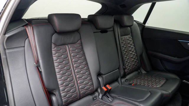 Audi RSQ8 Image 8