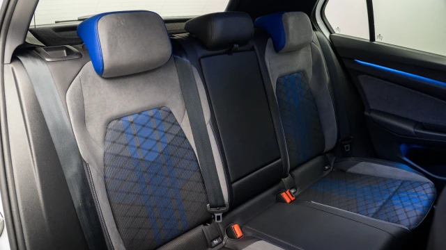 Volkswagen Golf Image 8