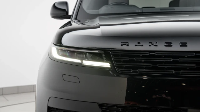 Land Rover Range Rover Sport Image 5
