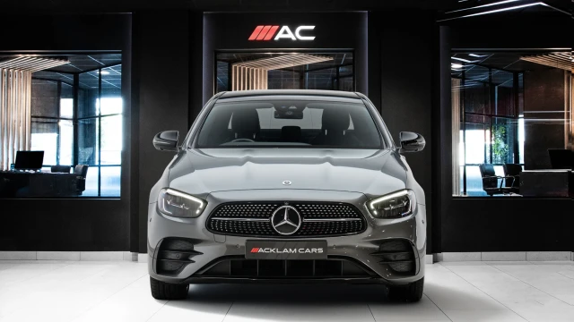 Mercedes-Benz E Class Image 2