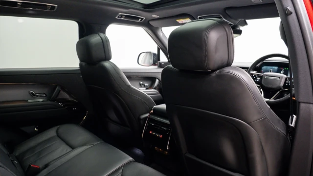 Land Rover Range Rover Sport Image 8