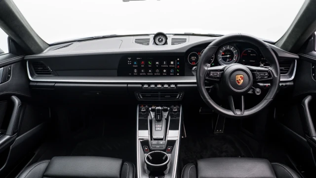 Porsche 911 Image 5