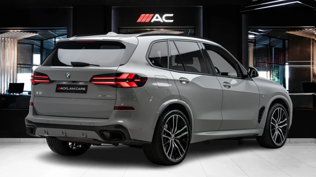 BMW X5 Image 2