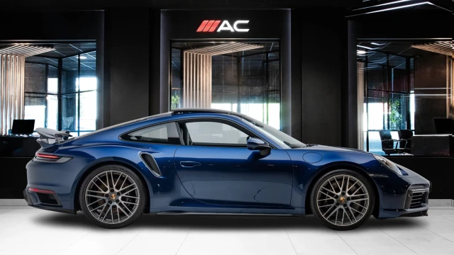 Porsche 911 Image 4