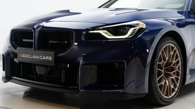 BMW M2 Image 8