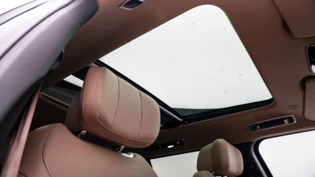 Land Rover Range Rover Image 8