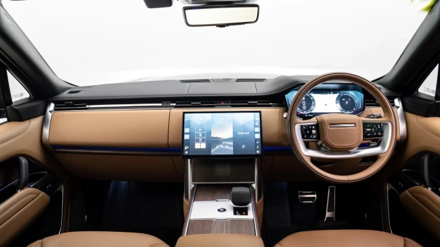 Land Rover Range Rover Image 4