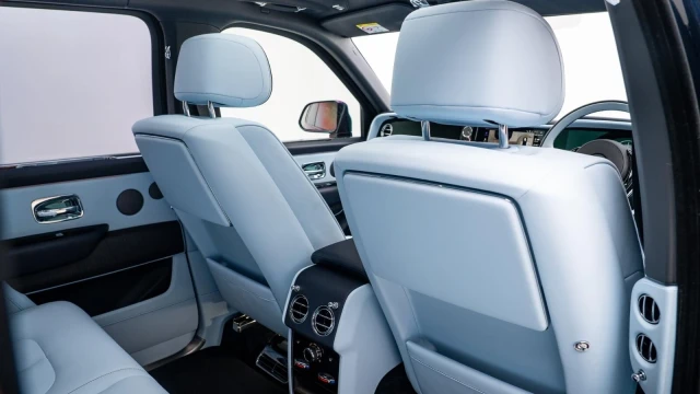 Rolls-Royce Cullinan Image 8