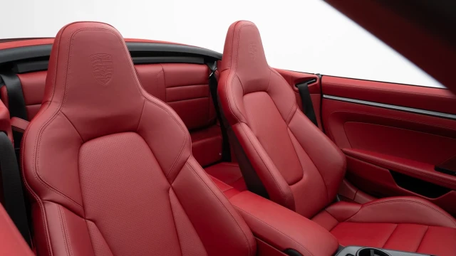 Porsche 911 Image 8