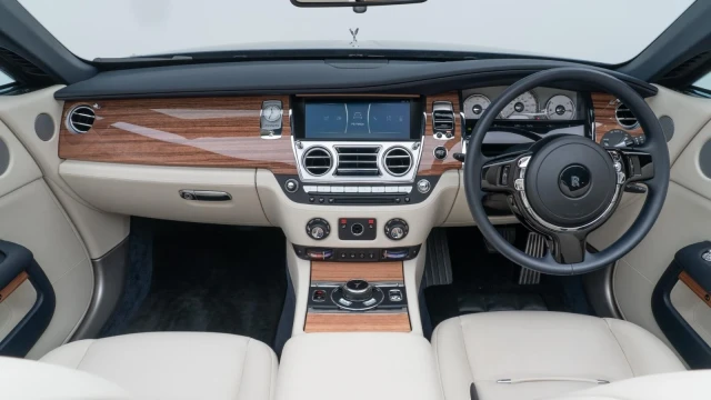 Rolls-Royce Dawn Image 7