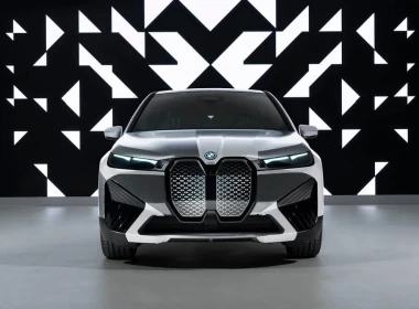 THE ALL NEW BMW IX FLOW