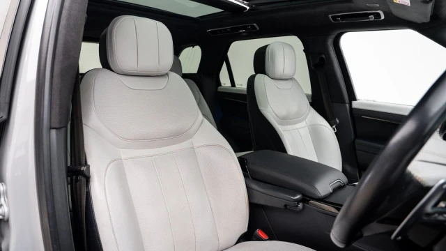 Land Rover Range Rover Sport Image 6