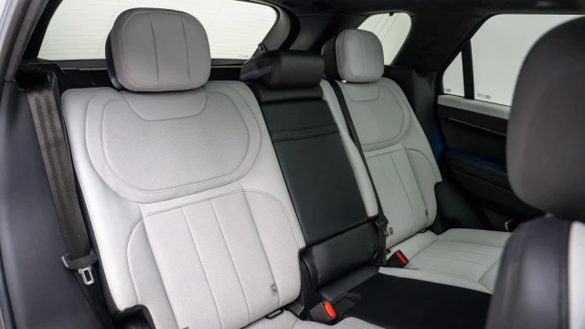 Land Rover Range Rover Sport Image 7