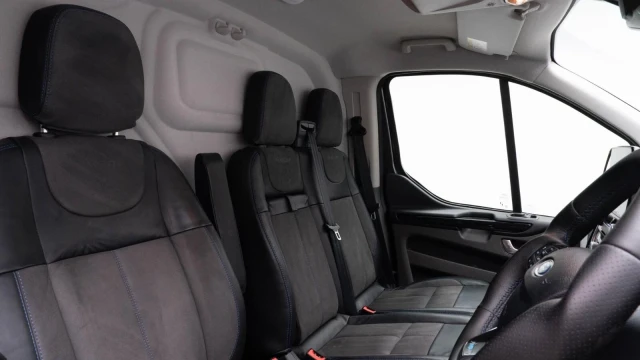Ford Transit Custom Image 6