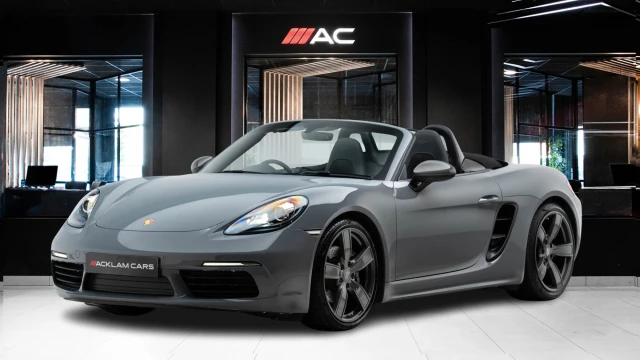 Porsche 718 Boxster Image 1