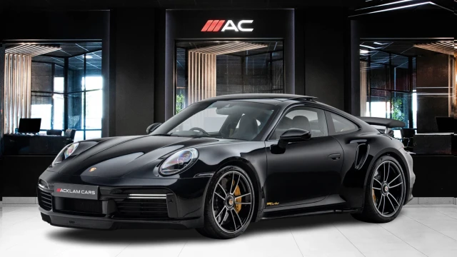 Porsche 911 Image 1