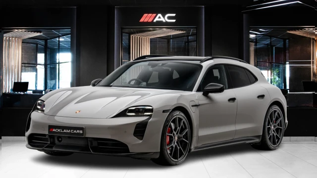 Porsche Taycan Image 1