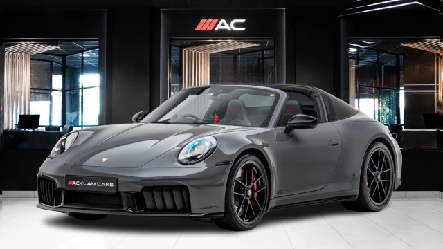 Porsche 911 Image 1