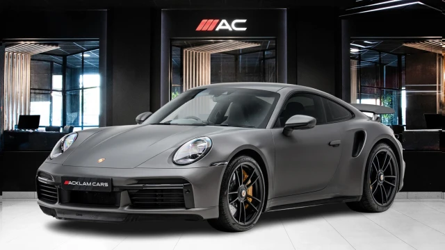 Porsche 911 Image 1