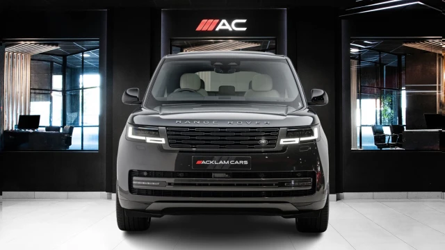Land Rover Range Rover Image 2