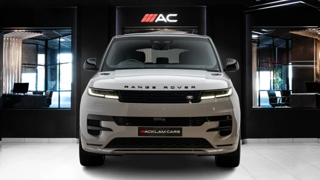 Land Rover Range Rover Sport Image 2