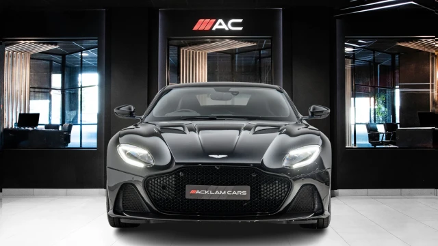 Aston Martin DBS Image 2