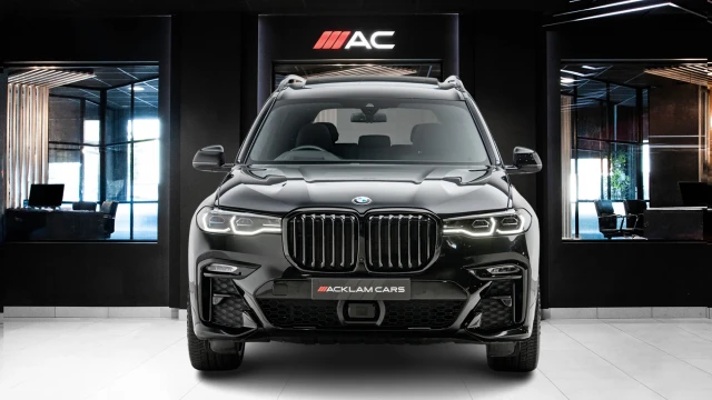 BMW X7 Image 2