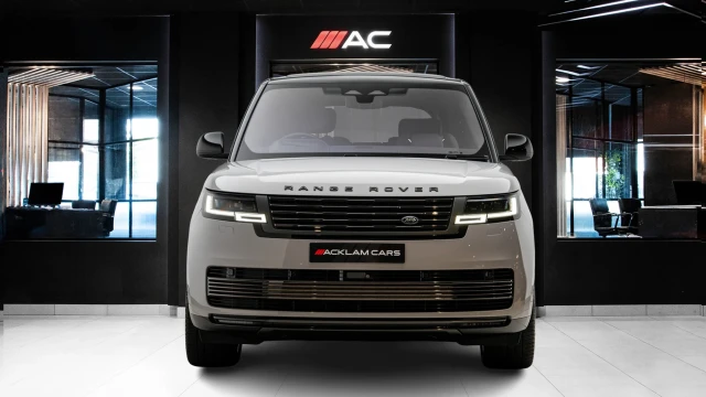 Land Rover Range Rover Image 2