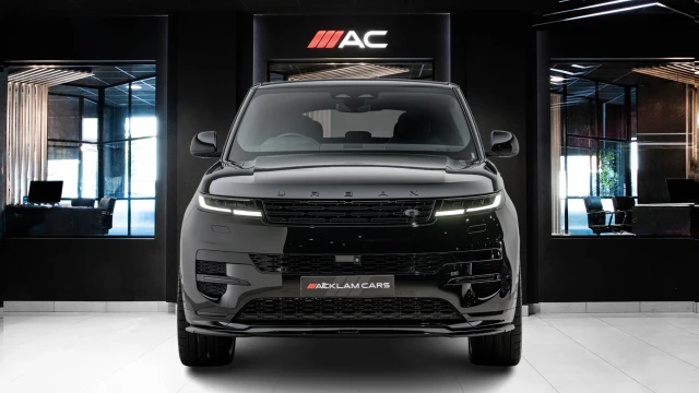 Land Rover Range Rover Sport Image 2