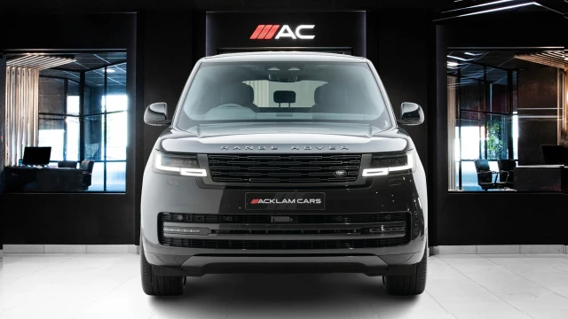 Land Rover Range Rover Image 2