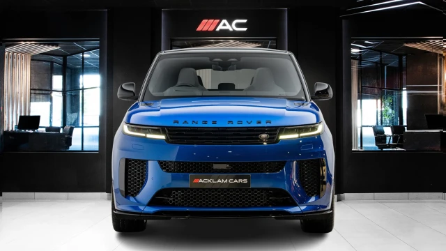 Land Rover Range Rover Sport Image 2
