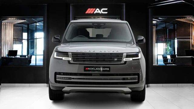 Land Rover Range Rover Image 2