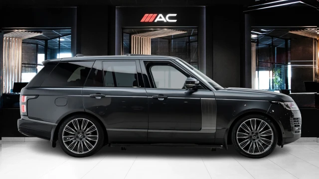 Land Rover Range Rover Image 3